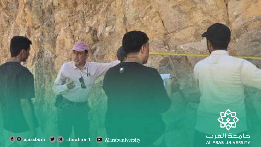 طلاب هندسة التعدين ينفذون تطبيقًا موقعيًا ضمن مقرر ميكانيكا الصخور