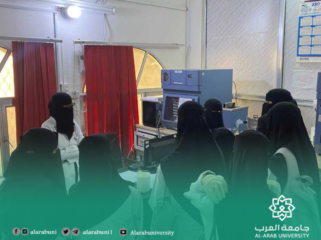 زيارة علمية لطلاب جامعة العرب قسم المختبرات الطبية إلى المركز الوطني لنقل الدم وابحاثه ومختبرات هيئة مستشفى ابن سيناء العام – حضرموت