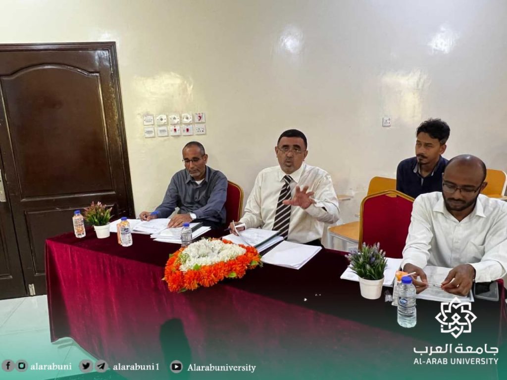 جامعة العرب تناقش مشاريع تخرج طلاب الصيدله – الدفعة الرابعة