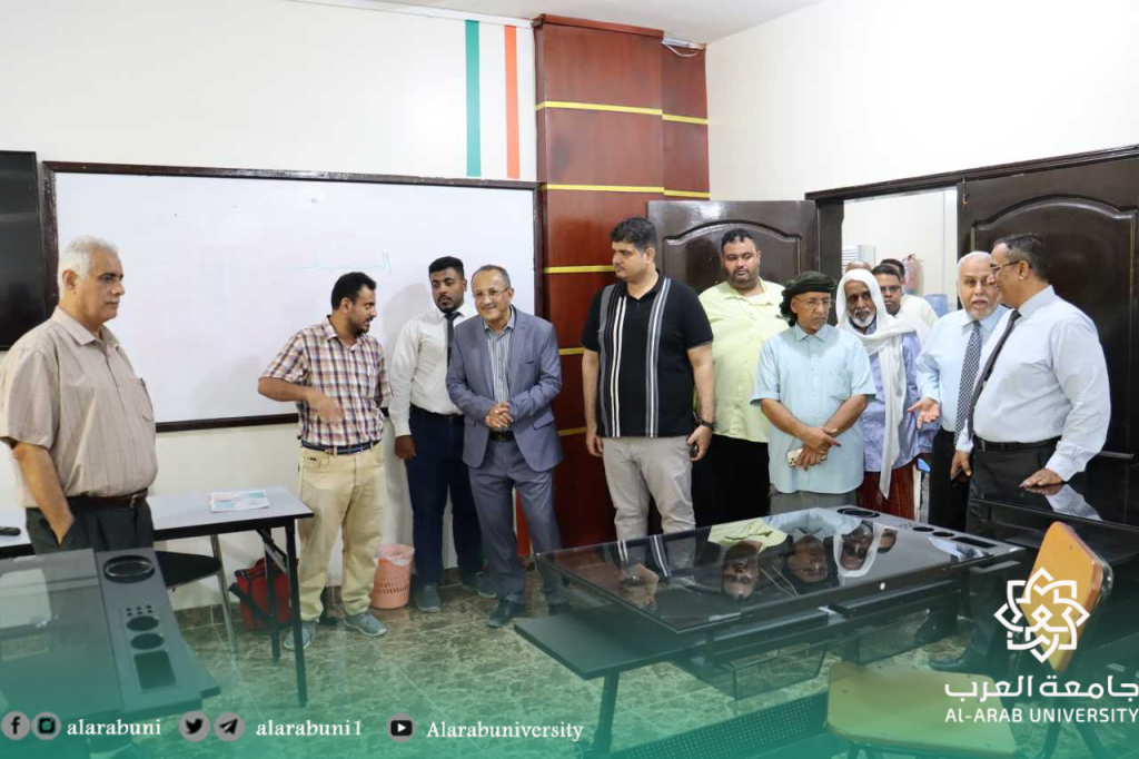 وكيل محافظة حضرموت للشؤون الفنية يفتتح معامل للهندسة المدنية والذكاء الاصطناعي بجامعة العرب