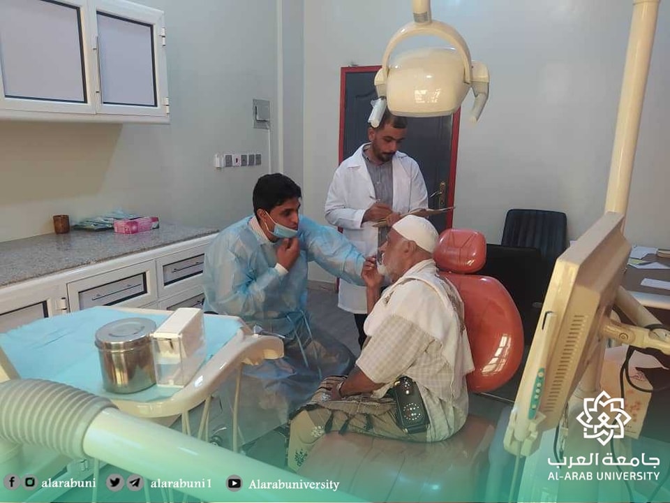 ضمن فعاليات مؤتمر كلية طب الأسنان الدوليتدشين المخيم الخيري في زراعة الأسنان
