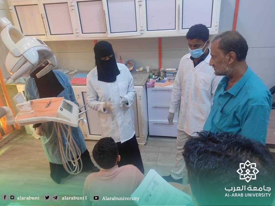 ضمن فعاليات مؤتمر كلية طب الأسنان الدوليتدشين المخيم الخيري في زراعة الأسنان