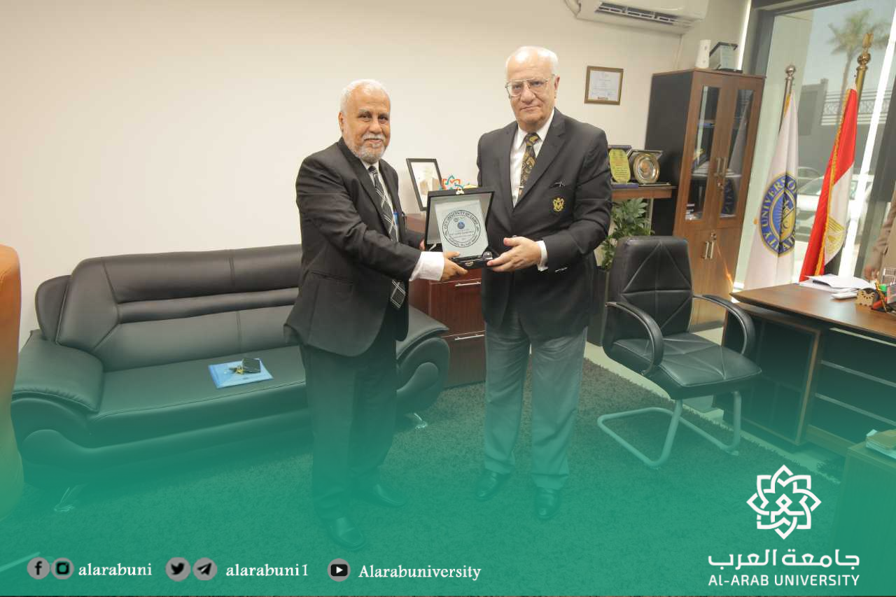 جامعة العرب وجامعة المدينة بالقاهرة توقّعان مذكرة تفاهم لتعزيز التعاون الأكاديمي والبحث العلمي