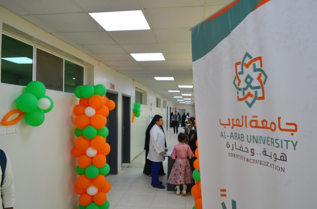 الشيخ عبدالله بن دول يفتتح مبنى كلية طب الأسنان بجامعة العرب بعد إعادة تأهيله